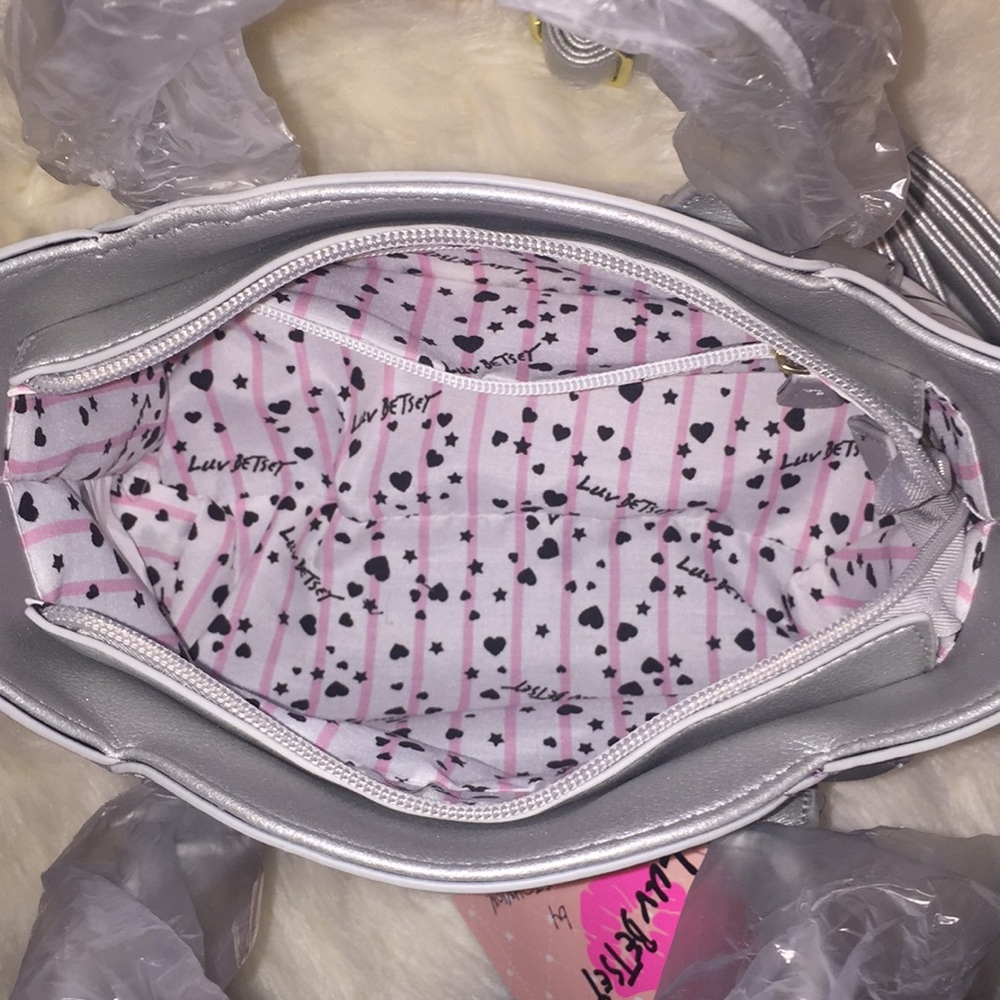 ๐SALEโฌ๏ธBetsey Johnson Cat face satchel๐๐ - Picture 6 of 8